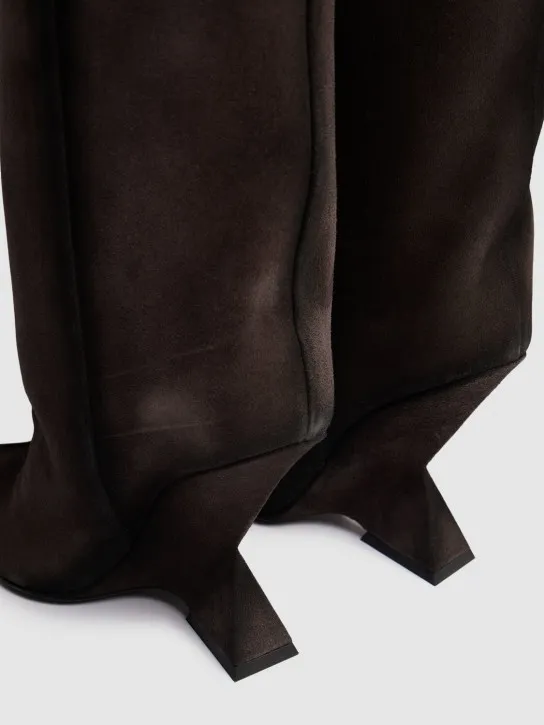 The Attico   105mm Cheope suede tube boots 